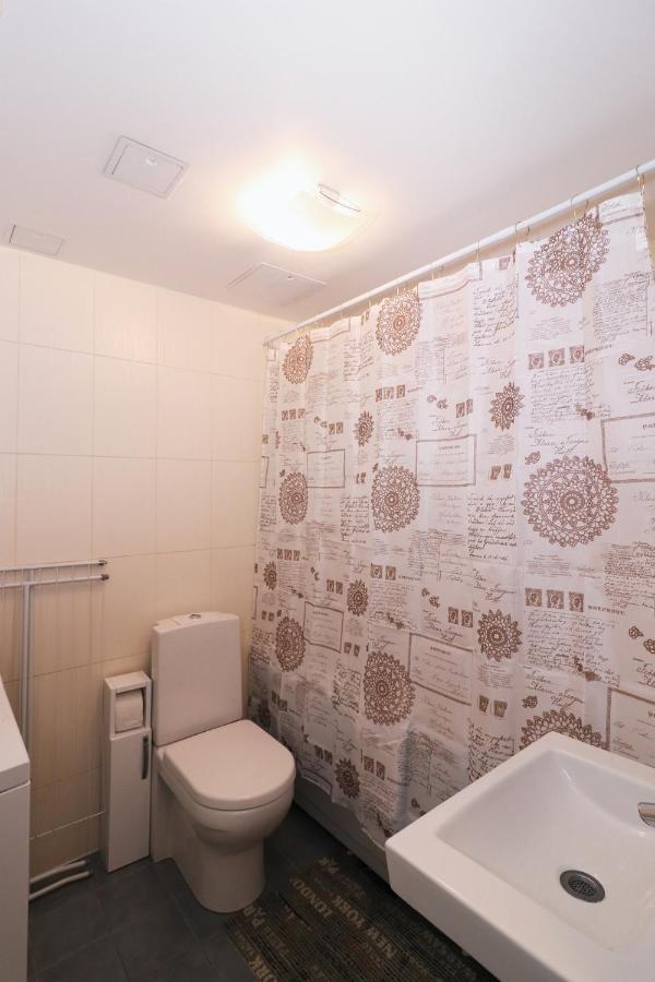 Rotermanni District Bee Apartment Tallinn Buitenkant foto