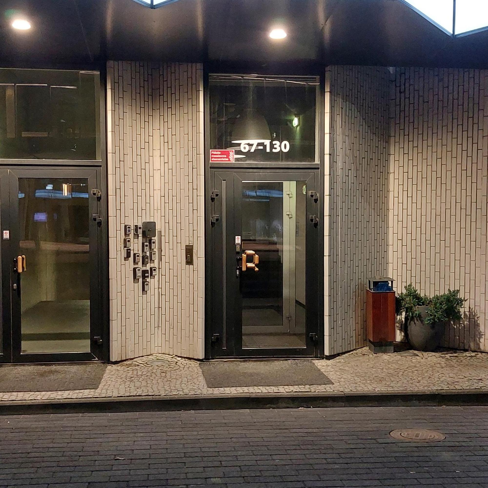 Rotermanni District Bee Apartment Tallinn Buitenkant foto